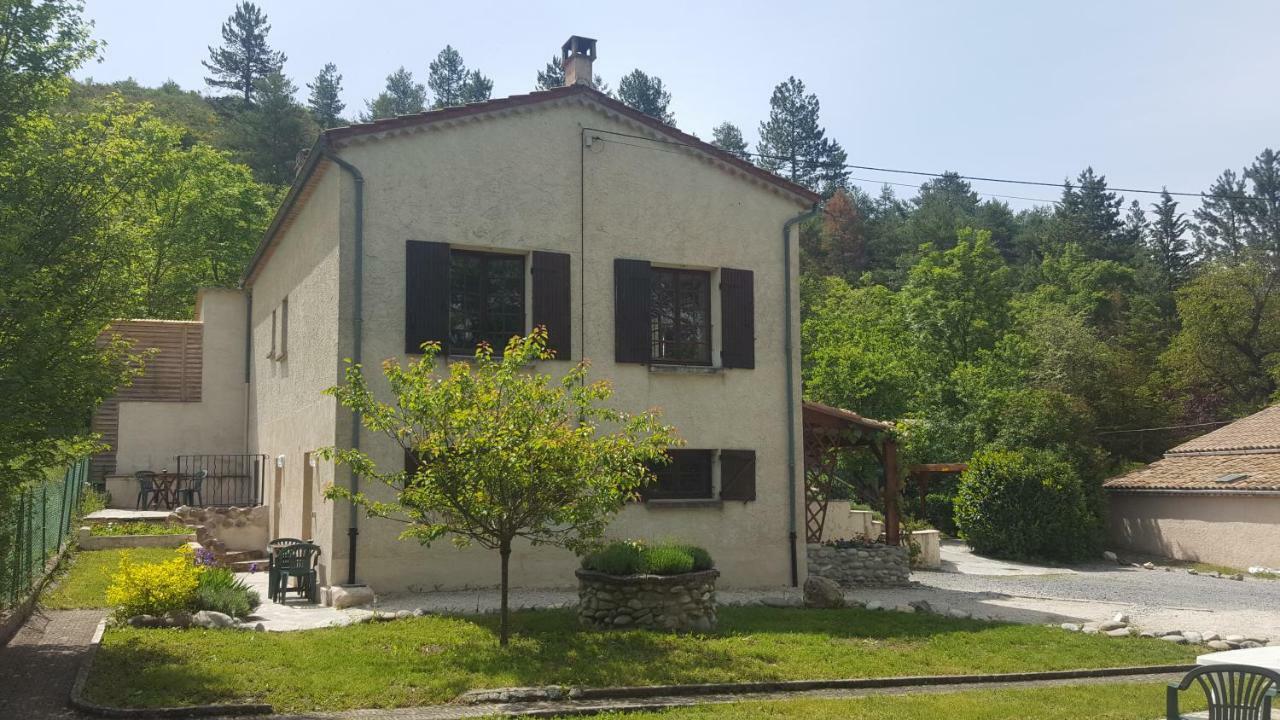 Maison Castellane Chambre D'Hotes B&B Exterior photo